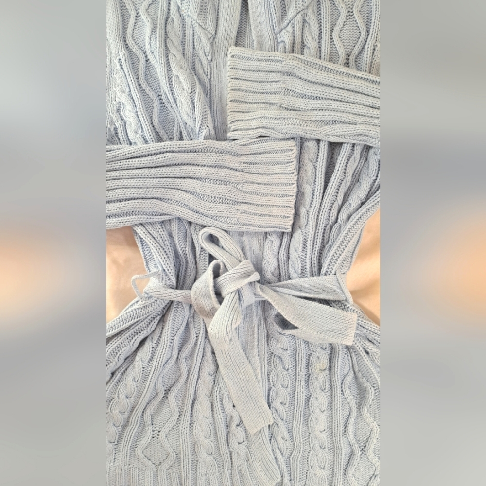 VENEZIA Jeans Co. Cableknit Belted Robe Cardigan Sweater with Hoodie - Picture 4 of 15